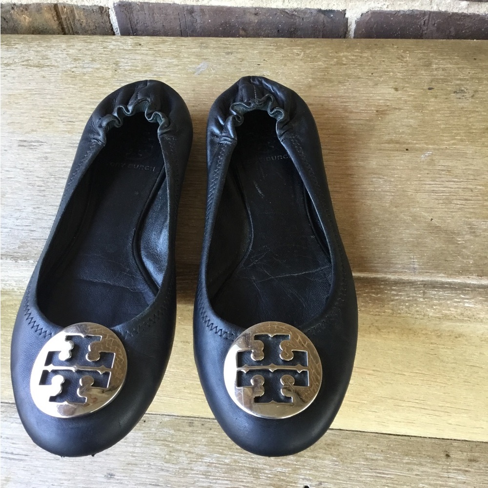 Tory Burch Black Leather Ballet Flats with Gold Logo Medallion